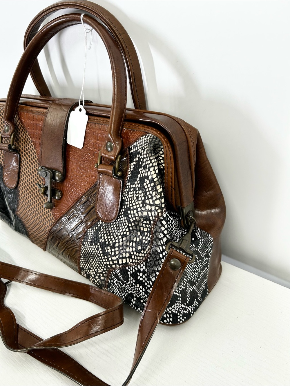 Vtg Leather Patchwork Doctor Bag Satchel Korea Made Croc Beautiful Design - Picture 5 of 16
